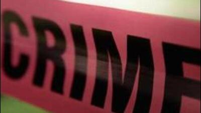 Cabbie runs over airport security guard, hunt launched Cabbie runs over airport security guard, hunt launched