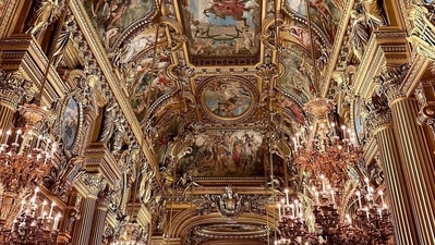 Shanaya Kapoor also shared photos of the interior of Palais Garnier also known as Opéra Garnier.&nbsp; (Instagram/@shanayakapoor02)