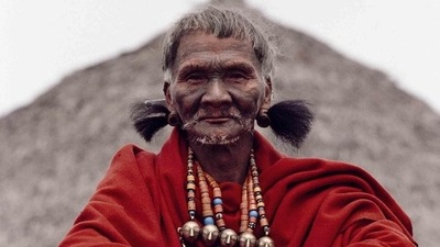 Mon village, Nagaland: Mon is a haven for birdwatchers, as well as a beautiful place to explore tribal lands. You will encounter the Konyak Naga tribe, who are well-known for headhunting, here. The spotless Totsu Wozhu Lake, fascinating Langpangkong Caves and Nagaland Zoological Park are must-visits. Veda Peak, also known as Pak Koi, is Mon's top tourist destination. You may see stunning waterfalls and verdant slopes all around Veda Peak. (PABLO BARTHOLOMEW) Mon village, Nagaland: Mon is a haven for birdwatchers, as well as a beautiful place to explore tribal lands. You will encounter the Konyak Naga tribe, who are well-known for headhunting, here. The spotless Totsu Wozhu Lake, fascinating Langpangkong Caves and Nagaland Zoological Park are must-visits. Veda Peak, also known as Pak Koi, is Mon's top tourist destination. You may see stunning waterfalls and verdant slopes all around Veda Peak. (PABLO BARTHOLOMEW)