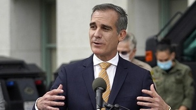 Los Angeles Mayor Eric Garcetti. Los Angeles Mayor Eric Garcetti.