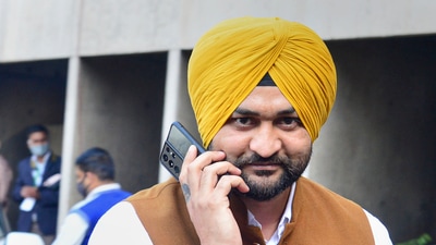 (File photo) Sandeep Singh on Sunday handed over the sports portfolio to Haryana Chief Minister Manohar Lal Khattar, (PTI) (File photo) Sandeep Singh on Sunday handed over the sports portfolio to Haryana Chief Minister Manohar Lal Khattar, (PTI)