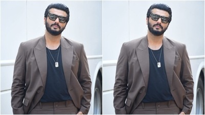 Arjun, on the other hand, complemented Tabu in a grey suit. (HT Photos/Varinder Chawla) Arjun, on the other hand, complemented Tabu in a grey suit. (HT Photos/Varinder Chawla)