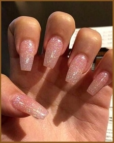 The glitter nails are designed to quickly and easily give your nails a party-like appearance. (pinterest) The glitter nails are designed to quickly and easily give your nails a party-like appearance. (pinterest)