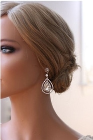 The best part is that pearls go well with silver and gold metals and are apt for occasions of every kind. (pinterest) The best part is that pearls go well with silver and gold metals and are apt for occasions of every kind. (pinterest)