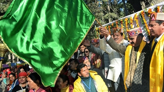 Himachal Pradesh CM Sukhvinder Singh Sukhu flagged off the ‘Carnival Parade’ from Circuit House Manali after offering prayers at the historic Hadimba Temple. (ANI)