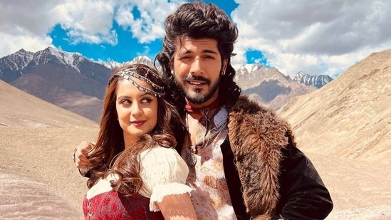 Sheezan Khan dated late actor Tunisha Sharma.