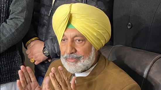 The Opposition had accused Sidhu of allotting 12 tenders worth around <span class='webrupee'>₹</span>1.5 crore to Amritpreet Cooperative Society Limited, Phase 6, of which he is a member. . (Sanjeev Sharma/HT)