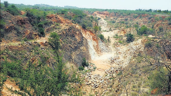 The draft plan for 2041 does not mention the Aravallis and tributaries of the Yamuna and Ganga in “natural zones”. (HT Photo)