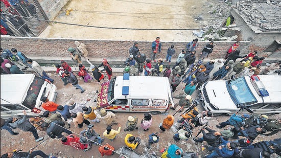 The victim’s body being taken home ahead of her last rites on Tuesday. (Sanchit Khanna/HT Photo) The victim’s body being taken home ahead of her last rites on Tuesday. (Sanchit Khanna/HT Photo)
