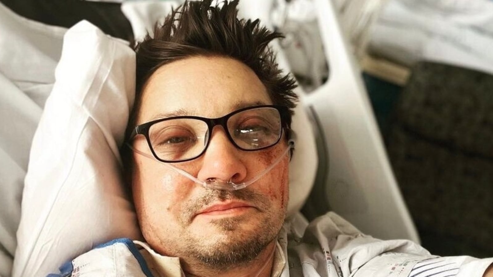 Jeremy Renner shares first pic from hospital since emergency surgery after accident: 'I am too messed up...'