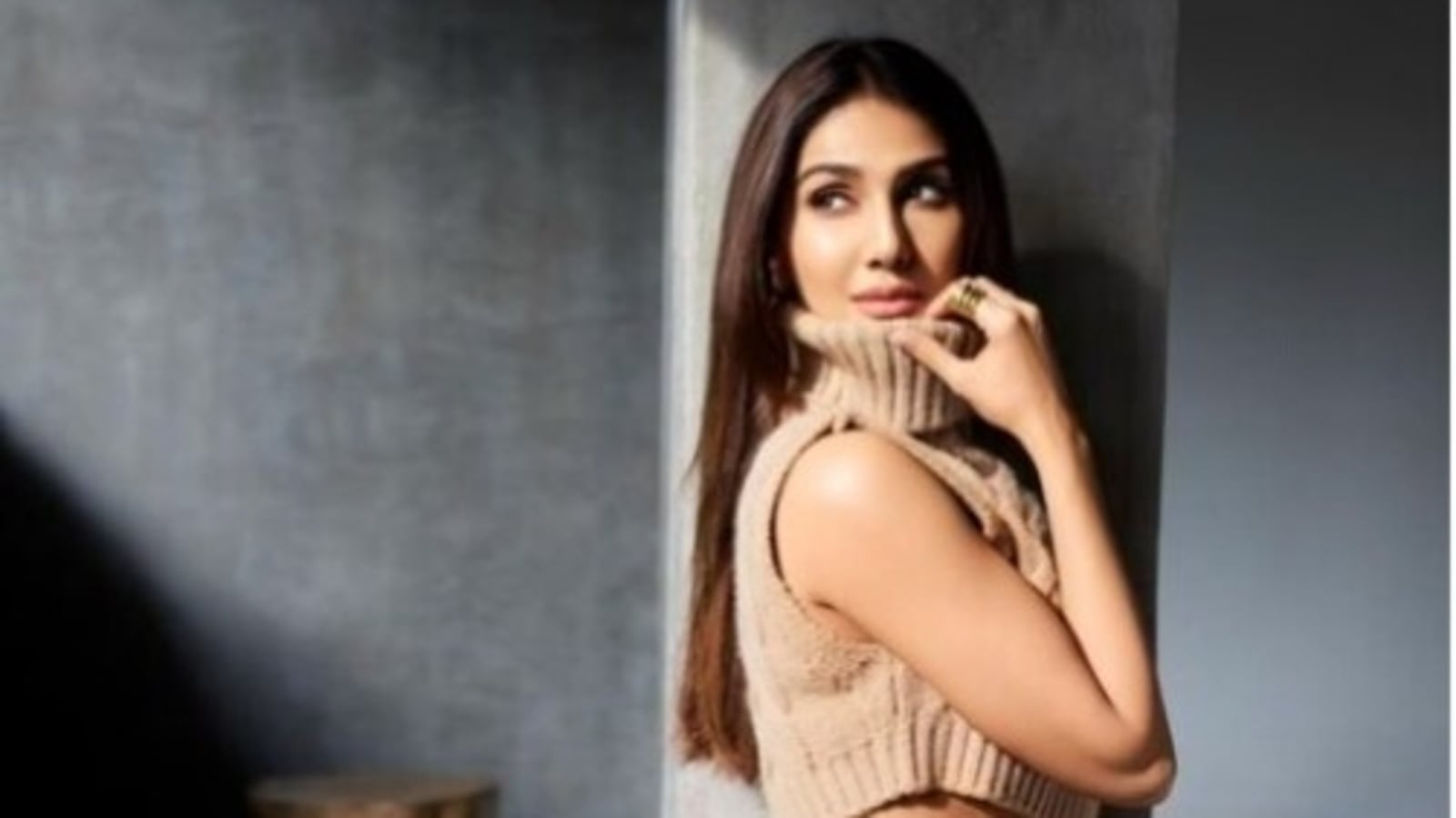 Vaani Kapoor is ‘winter activated’ in this sweater co-ord set. Pic inside