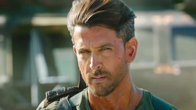 Hrithik Roshan featured in Siddharth Anand's action film War alongside Tiger Shroff. Hrithik Roshan featured in Siddharth Anand's action film War alongside Tiger Shroff.