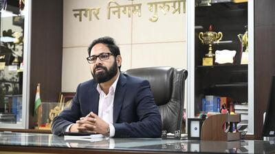 MCG commissioner Phool Chand Meena at the meeting with MCG officials in Gurugram on Wednesday. (Parveen Kumar/HT Photo) MCG commissioner Phool Chand Meena at the meeting with MCG officials in Gurugram on Wednesday. (Parveen Kumar/HT Photo)
