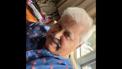 Satish Shah's tweet mentioning about racist slur he overheard at UK's Heathrow Airport has gone viral online. (Twitter/@sats45) Satish Shah's tweet mentioning about racist slur he overheard at UK's Heathrow Airport has gone viral online. (Twitter/@sats45)
