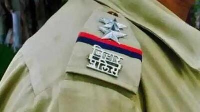 The mob became angry and attacked the police team after they tried to rescue the farmer. (Representative Image) The mob became angry and attacked the police team after they tried to rescue the farmer. (Representative Image)