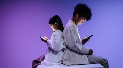 Parenting tips: No brainer content on social media is affecting children's intelligence quotient. Here's how parents can help (Ron Lach)