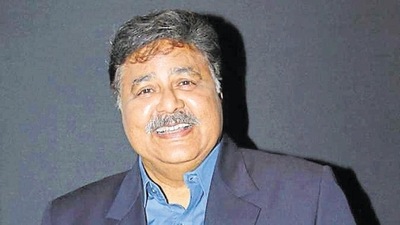 Satish Shah overheard a conversation between Heathrow airport staff. Satish Shah overheard a conversation between Heathrow airport staff.
