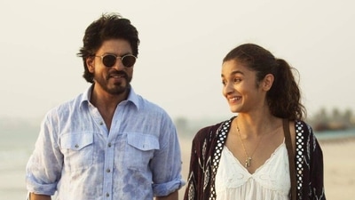 Shah Rukh Khan and Alia Bhatt in a still from their film Dear Zindagi. Shah Rukh Khan and Alia Bhatt in a still from their film Dear Zindagi.