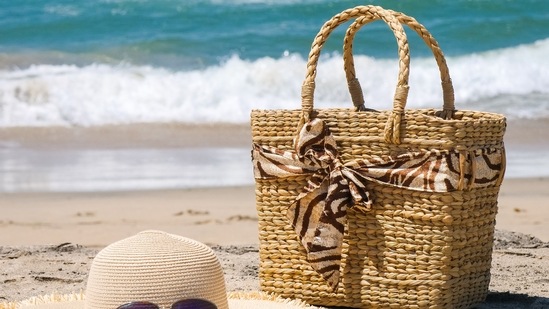 Women must have slew of beach bags in different styles to look the part. (Pexels)