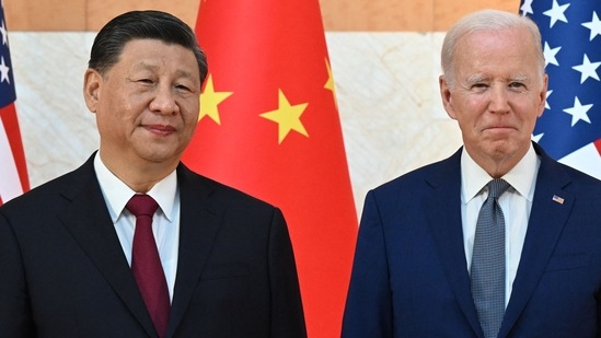 US President Joe Biden (R) and China's President Xi Jinping (L). (AFP)