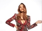 Malaika Arora, in a red sequin dress, is a total smokeshow. Pics inside Malaika Arora, in a red sequin dress, is a total smokeshow. Pics inside
