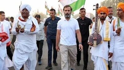 Rahul Gandhi hit out at reporters on Wednesday who continued to ask questions about him wearing a t-shirt during the marches. (HT Photo) (HT_PRINT)