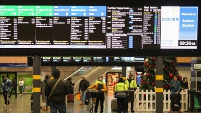 Britain Strikes: Travelers walk through the concourse during strike action at London Euston railway station. (Bloomberg) Britain Strikes: Travelers walk through the concourse during strike action at London Euston railway station. (Bloomberg)