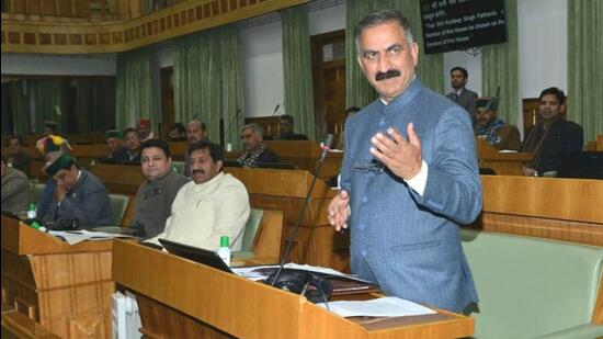 Himachal Pradesh chief minister Sukhvinder Singh Sukhu addressing the assembly during the Vidhan Sabha winter session at Dharamshala on Thursday. (HT Photo)