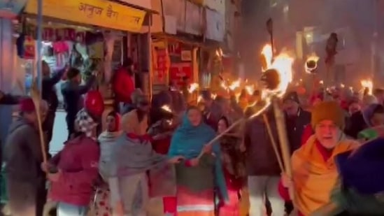 Joshimath residents hold torchlight protests as several houses develop cracks(ANI)