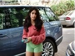 Janhvi Kapoor’s athleisure is meant for every comfy morning Janhvi Kapoor’s athleisure is meant for every comfy morning