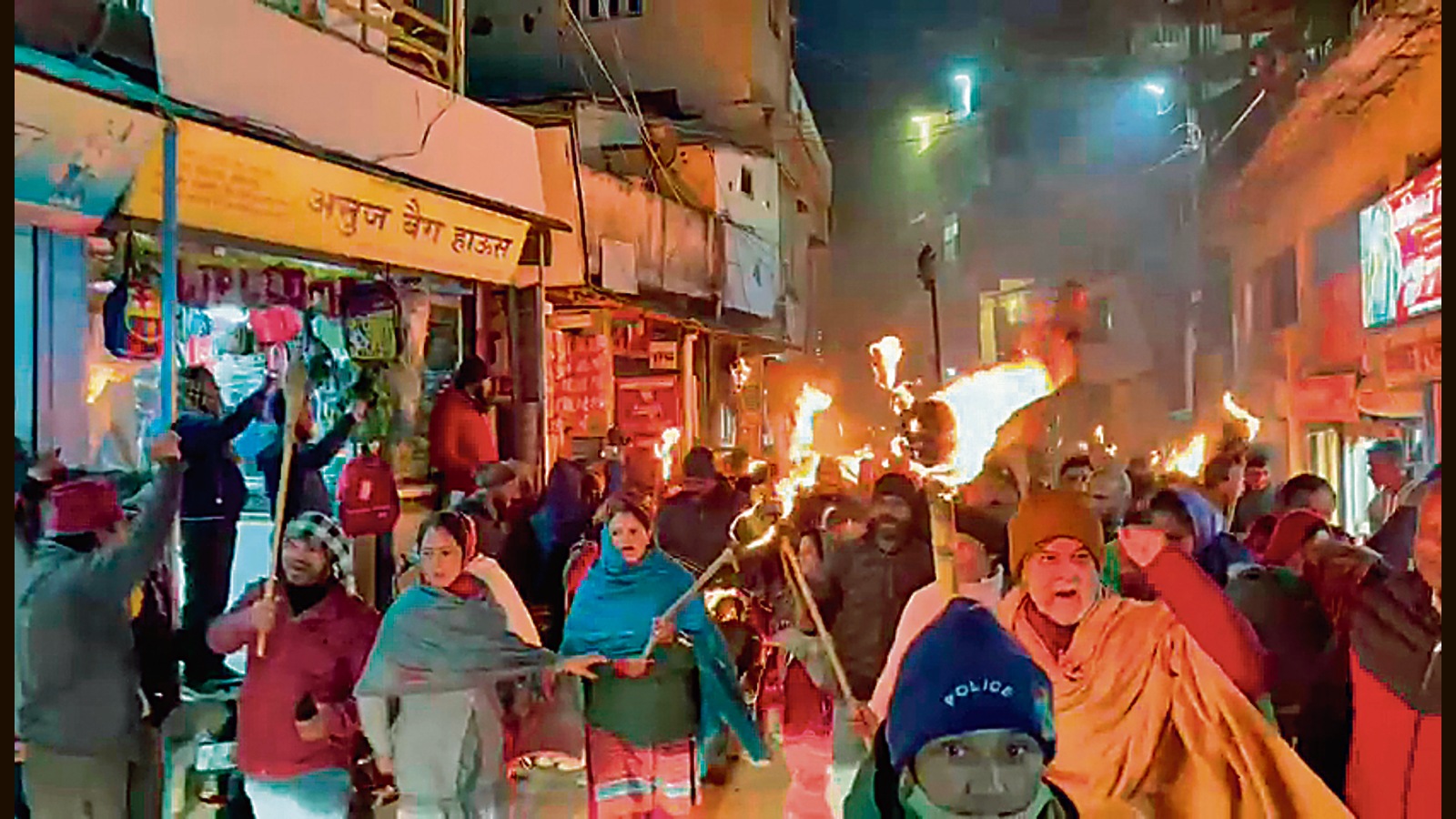 Govt projects halted as Joshimath stir escalates | Latest News India -  Hindustan Times