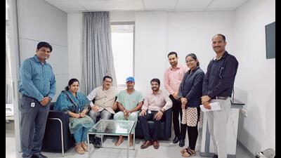 Recalling his experience at Ruby Hall Clinic, Sangakkara (C) thanked all the doctors who looked after him. (HT PHOTO)