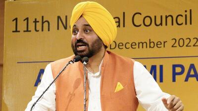 SGPC members said the CM had insulted the religious body of the Sikhs and hurt their religious sentiments. He should tender public apology. (HT FILE PHOTO)