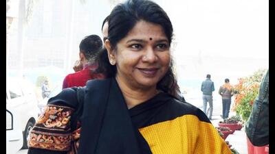 Senior ministers and party leaders, including Tamil Nadu chief minister and DMK chief MK Stalin, celebrated Kanimozhi’s birthday in Coimbatore, which experts said was aimed to show that all is well in the powerful political family of Tamil Nadu. (ANI) Senior ministers and party leaders, including Tamil Nadu chief minister and DMK chief MK Stalin, celebrated Kanimozhi’s birthday in Coimbatore, which experts said was aimed to show that all is well in the powerful political family of Tamil Nadu. (ANI)