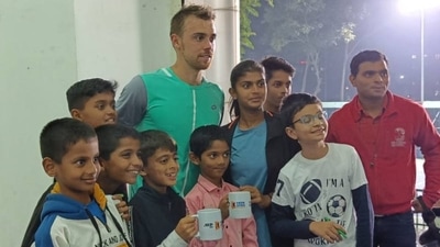 Benjamin Bonzi with fans at Tata Open Maharashtra Benjamin Bonzi with fans at Tata Open Maharashtra