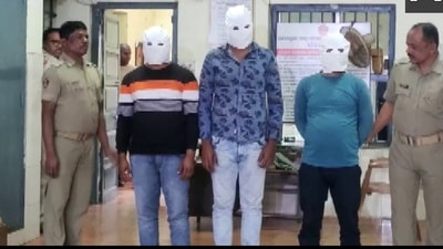 Three arrested on charges of chasing a woman cop and hurling abuses at her. (ANI)