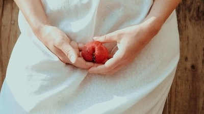 Foul smell and abnormal discharge: Do not ignore these alarming signs as these symptoms may be of cervical cancer. (Shutterstock) Foul smell and abnormal discharge: Do not ignore these alarming signs as these symptoms may be of cervical cancer. (Shutterstock)
