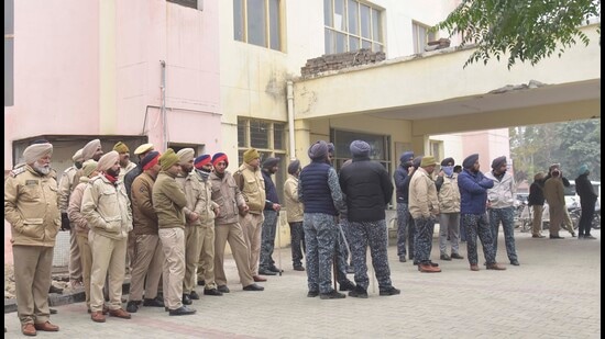 Police deputed outside the Ludhiana civil hospital on Thursday. (Gurpreet Singh/HT)