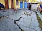 Joshimath: Cracks appear at a house due to landslides at Joshimath in Chamoli district of Uttarakhand, Saturday,(PTI) Joshimath: Cracks appear at a house due to landslides at Joshimath in Chamoli district of Uttarakhand, Saturday,(PTI)