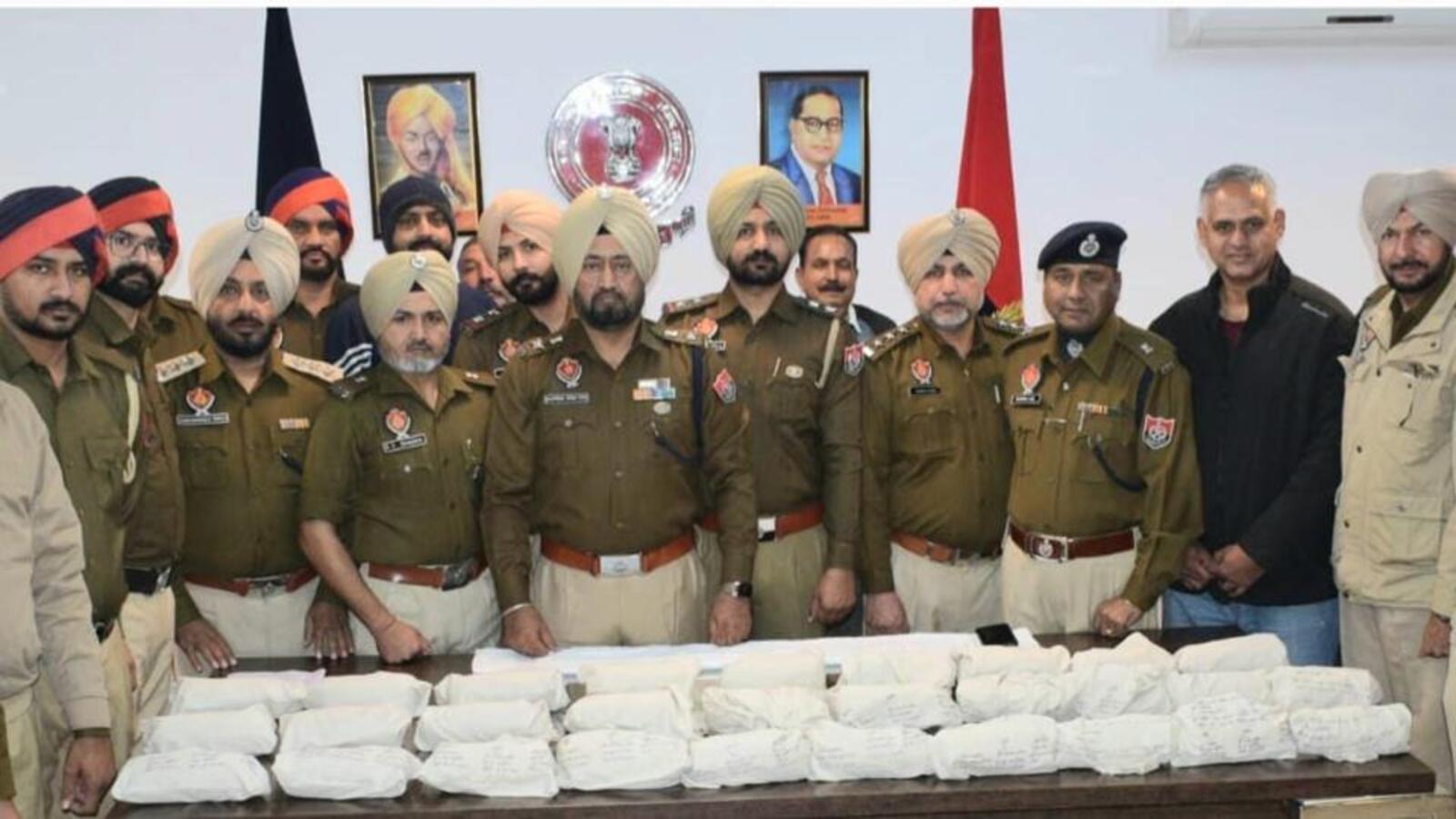 Armyman among 2 held with 31kg heroin in Fazilka