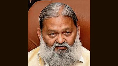 According to police officials, the mishap took place in the evening when a truck hit the police escort vehicle of Haryana home minister Anil Vij from the rear and the vehicle collided with the minister’s car resulting in a dent in its rear bumper in Jhajjar . (HT File Photo)