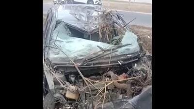 The five victims, who were working as waiters, were walking to Arjan Castle Marriage Palace on the Bathinda-Muktsar highway when the car mowed them down. (HT Photo) The five victims, who were working as waiters, were walking to Arjan Castle Marriage Palace on the Bathinda-Muktsar highway when the car mowed them down. (HT Photo)