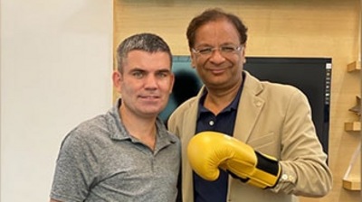 Bernard Dunne (left) with BFI President (BFI) Bernard Dunne (left) with BFI President (BFI)