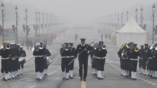 An Indian Navy contingent walks towards the Rashtrapati Bhawan during Republic Day parade rehearsals on January 6.&nbsp;(Raj K Raj / HT Photo)