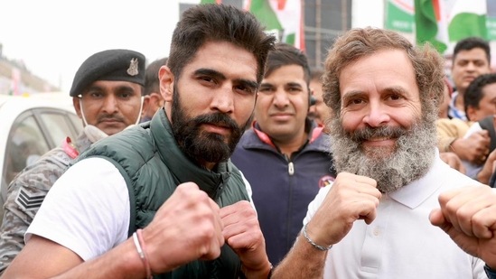 Bharat Jodo Yatra: Boxer Vijender Singh along with Rahul Gandhi. (Twitter/ Congress) 