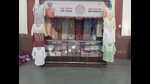 A chikan items stall set up at Charbagh railway station in Lucknow in Uttar Pradesh. (HT photo) A chikan items stall set up at Charbagh railway station in Lucknow in Uttar Pradesh. (HT photo)