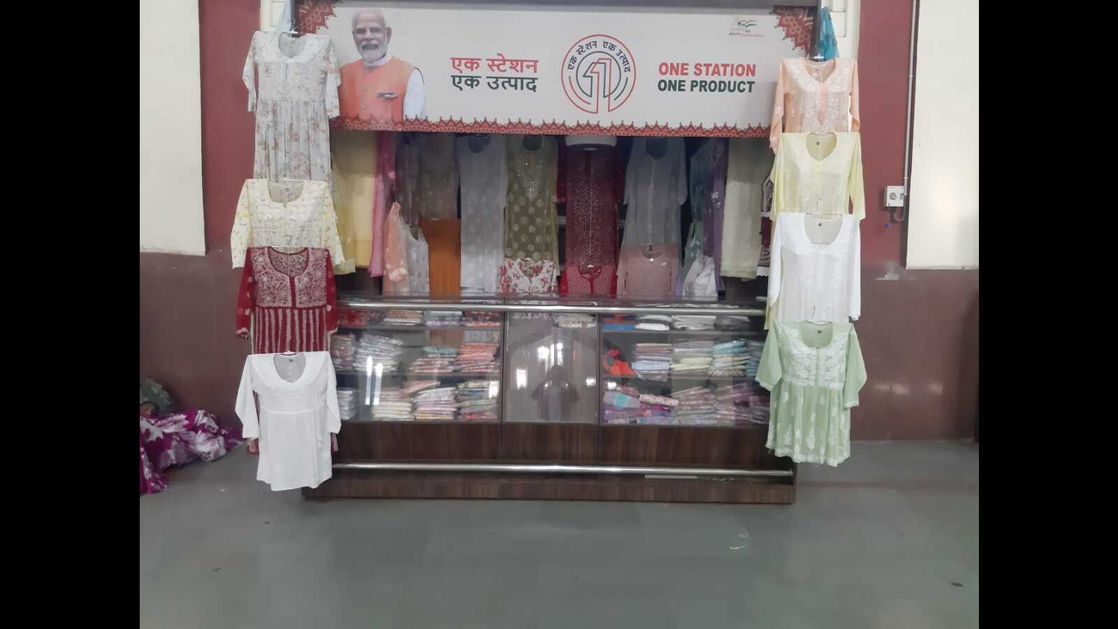 U.P.: Rly sets up two stalls for Lucknow’s chikan art at Charbagh station