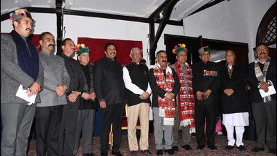 Himachal Pradesh governor Rajendra Vishwanath Arlekar, chief minister Sukhvinder Singh Sukhu, deputy CM Mukesh Agnihotri along with the cabinet ministers after the oath-taking ceremony at Raj Bhawan in Shimla on Sunday. (Deepak Sansta / Hindustan Times) Himachal Pradesh governor Rajendra Vishwanath Arlekar, chief minister Sukhvinder Singh Sukhu, deputy CM Mukesh Agnihotri along with the cabinet ministers after the oath-taking ceremony at Raj Bhawan in Shimla on Sunday. (Deepak Sansta / Hindustan Times)