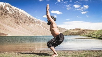 1. Utkatasana – Chair Pose (This can be repeated for 5 Sets with 30 seconds hold each time). Method: Begin with Samasthithi. Join palms to form Namaste at your heart chakra and raise your arms up. Bend your knees and slowly lower your pelvis. Ensure that your pelvis is parallel to the floor with a 90 degree bend at the knees. Align your ankles and knees in one straight line. Focus your gaze towards your Namaskar. Ensure that your spine remains erect.&nbsp; (Grand Master Akshar)