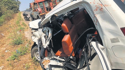 he incident happened at 2pm when seven members of the family, including two children, were on their way to Bhilad in Gujarat to attend a function. (HT Photo) he incident happened at 2pm when seven members of the family, including two children, were on their way to Bhilad in Gujarat to attend a function. (HT Photo)